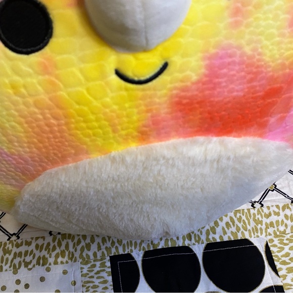 SQUISHMALLOWS TRINITY THE TRICERATOPS DINO PLUSH PILLOW TOYS - Picture 15 of 16
